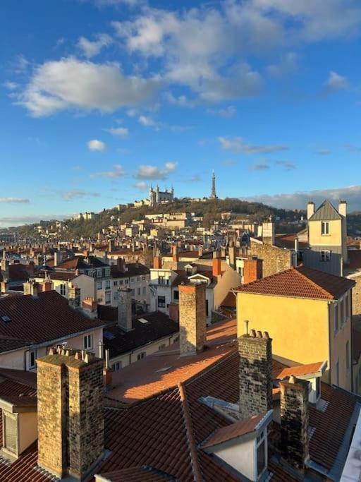 Mirador T2 Ensoleille Place Des Terreaux Vue Fourviere Lione Esterno foto